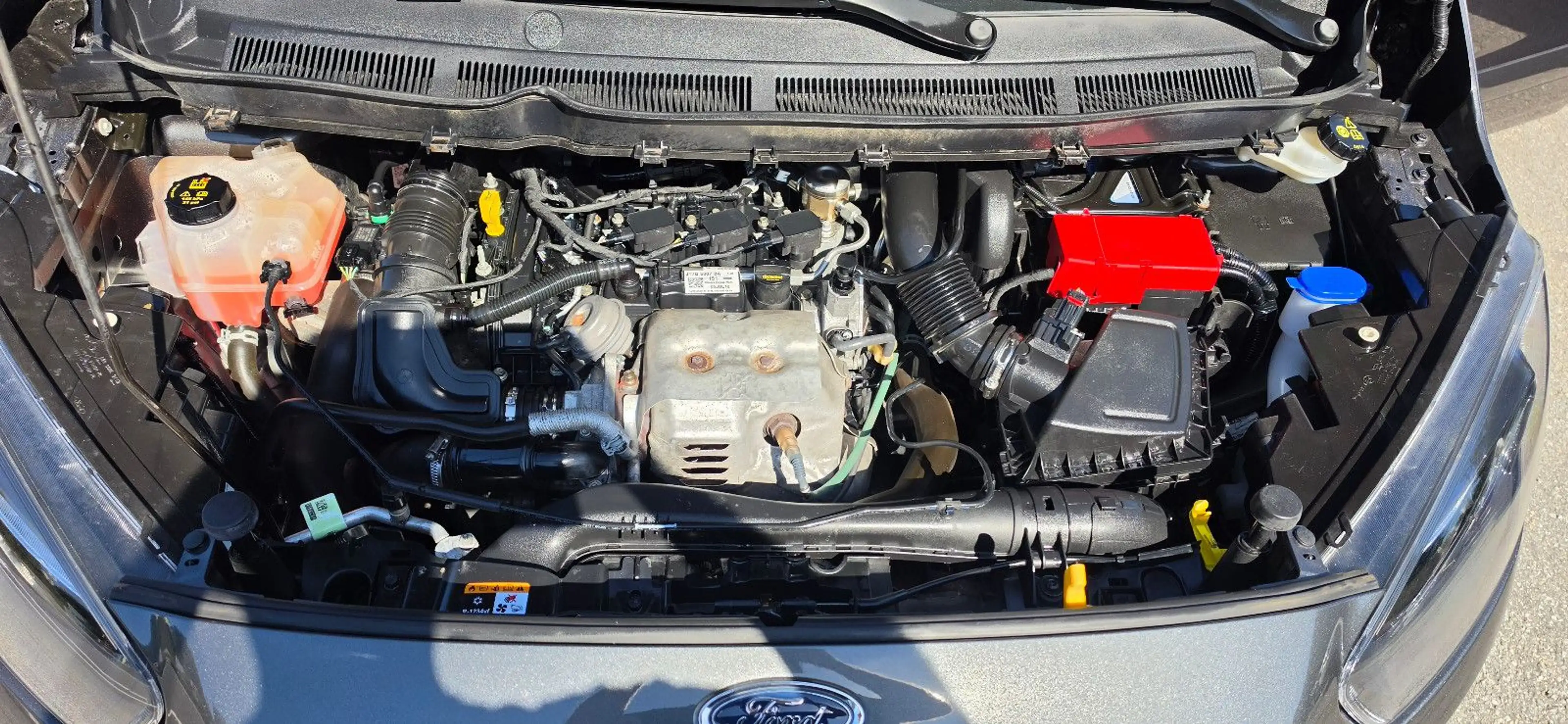 Ford Tourneo Courier Trend, Anhängerkupplung,1. Hand — photo 10
