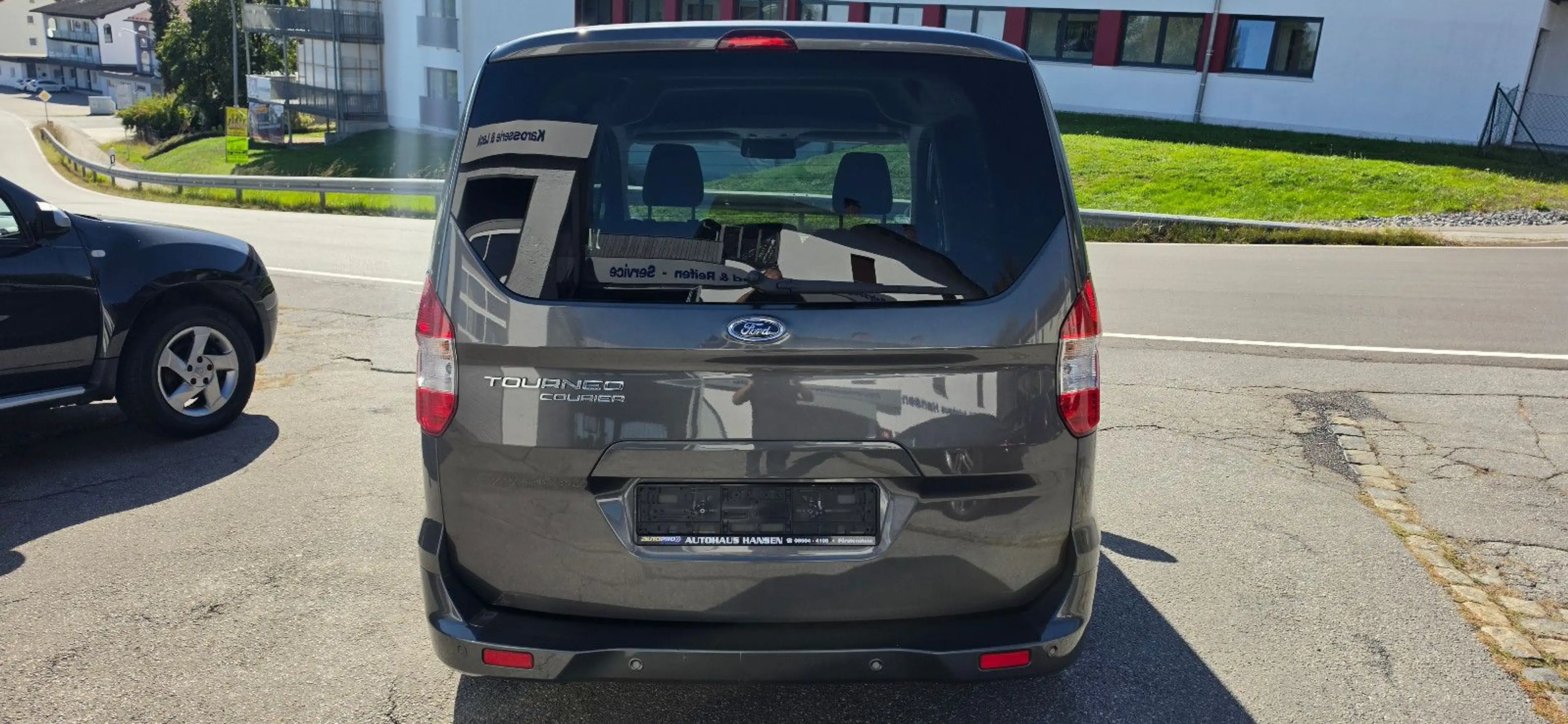 Ford Tourneo Courier Trend, Anhängerkupplung,1. Hand — photo 5