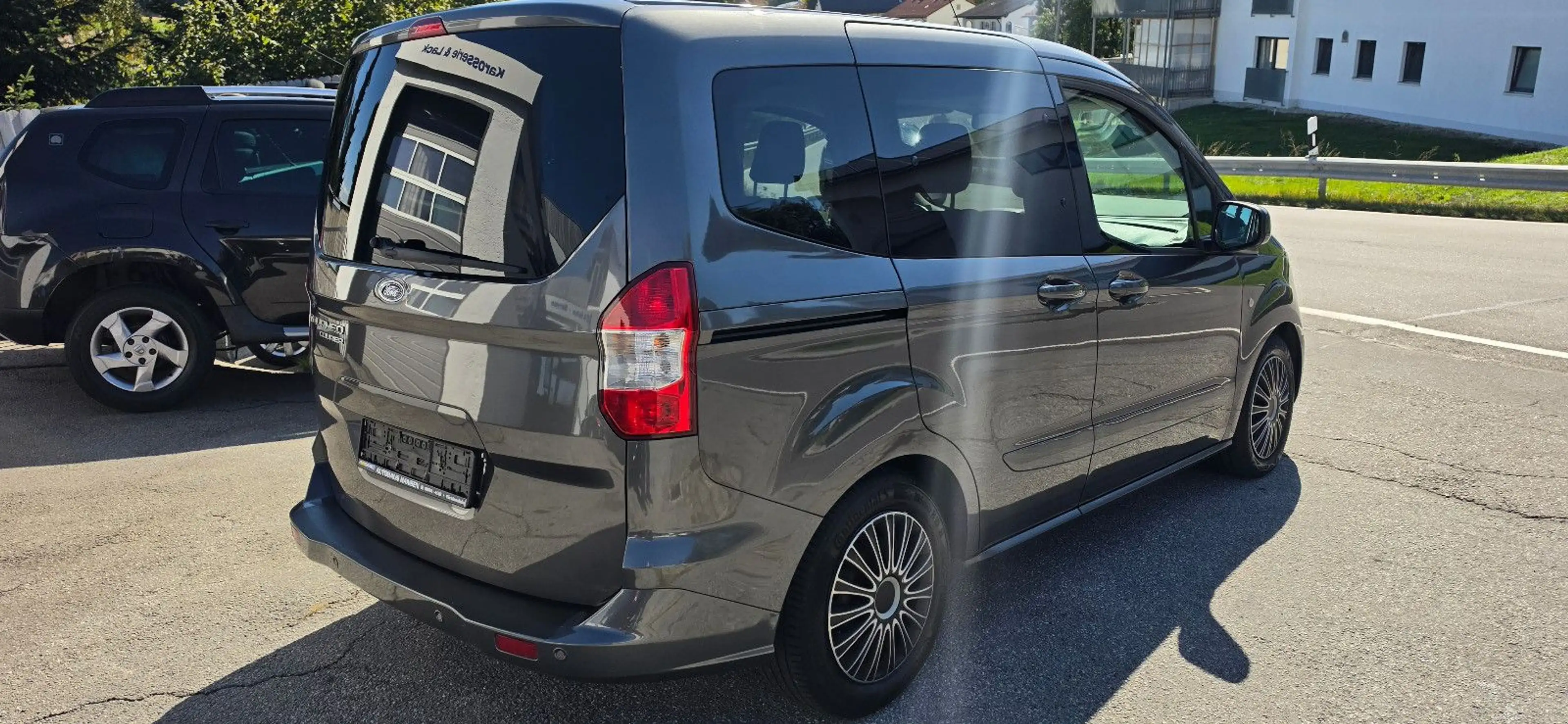 Ford Tourneo Courier Trend, Anhängerkupplung,1. Hand — photo 6