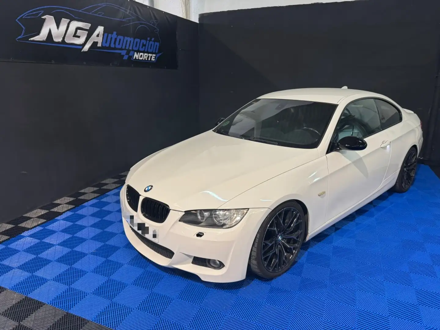 BMW 335 335i Coupé Aut. Blanco - 2