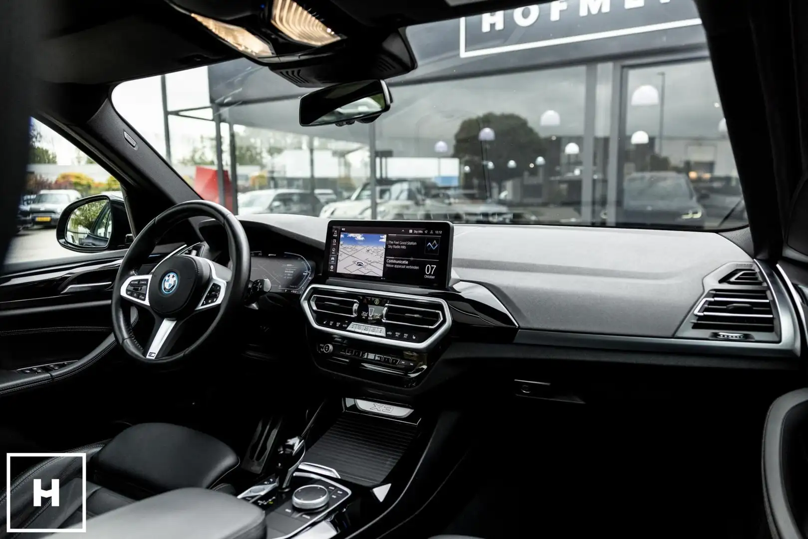 BMW X3 xDrive 30e M-Sport | Trekhaak | Laser | Pano Noir - 2