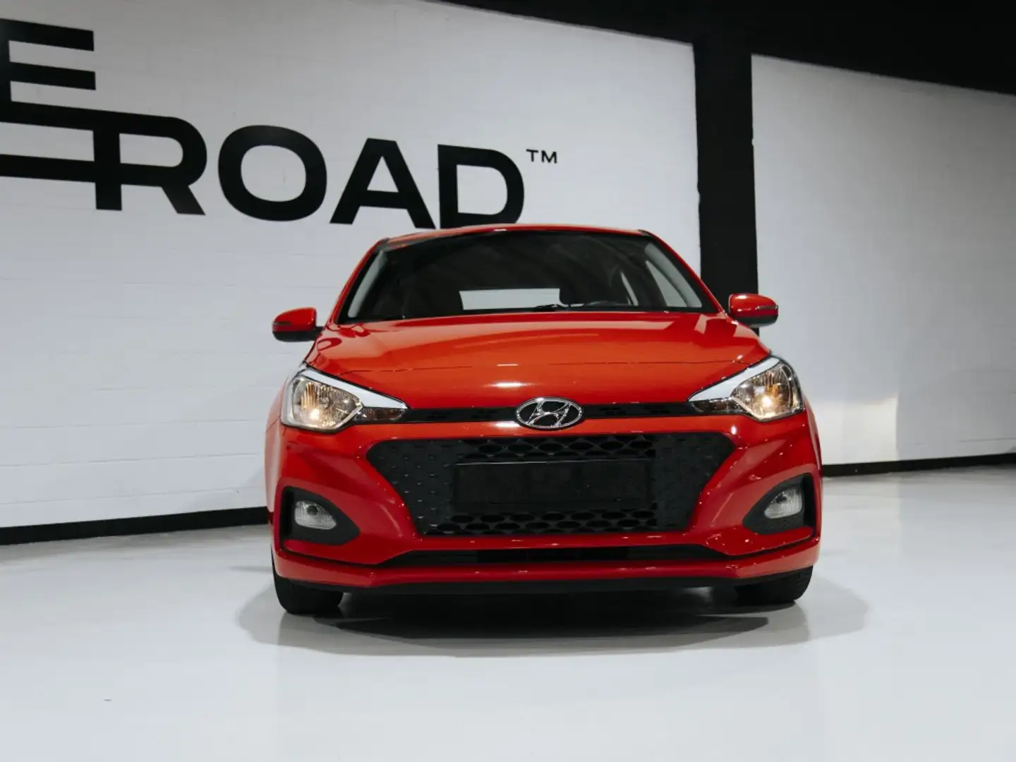 Hyundai i20 1.2 MPI Essence Rouge - 2