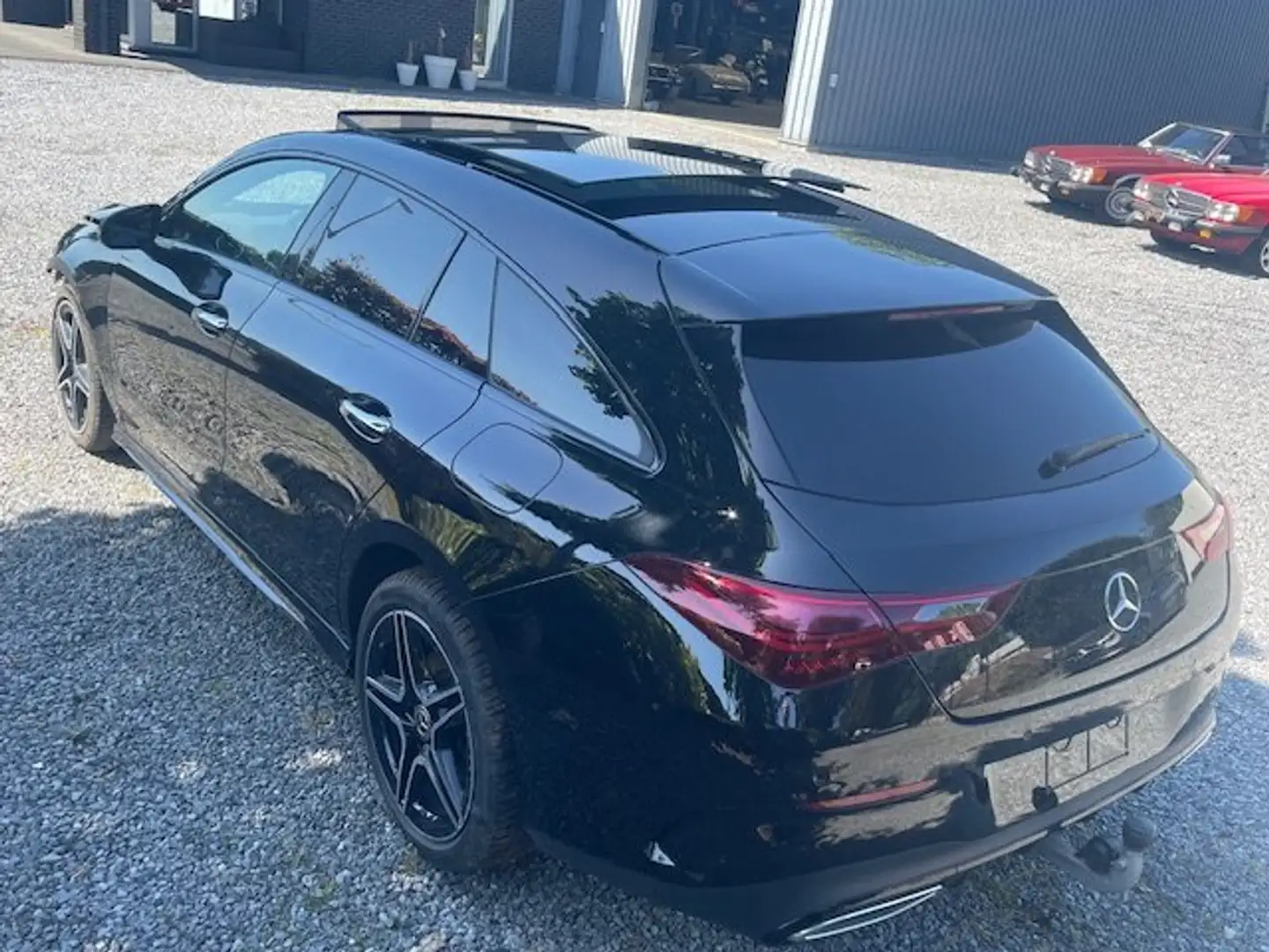 Mercedes-Benz CLA 200 d Shooting Brake AMG Line Full! PanoKeyless FULL! Noir - 2