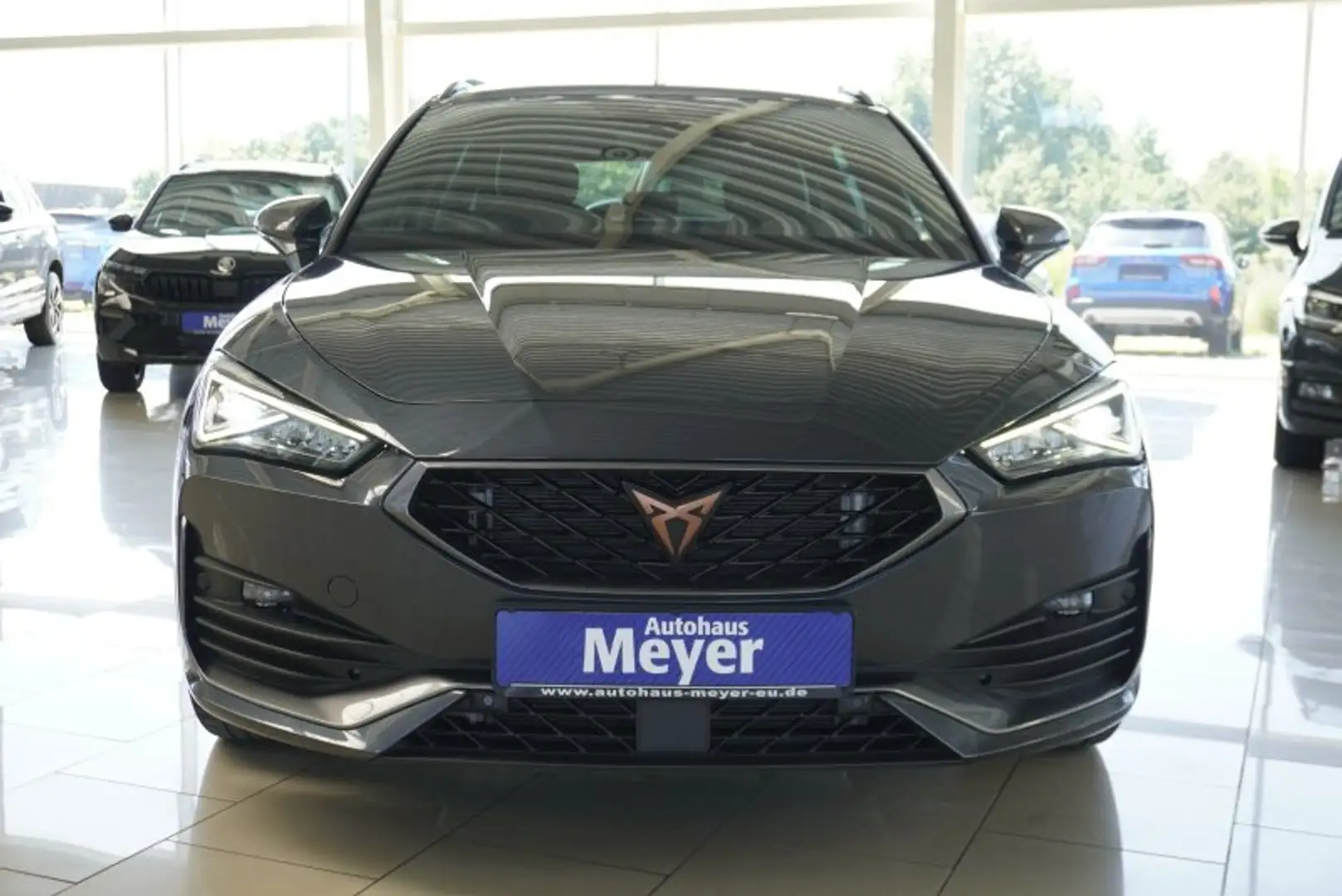 CUPRA Leon ST 1.5eTSI DSG 3*J.Gar/ACC/LED/Kamera/Keyless Grau - 2