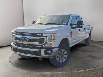 XLT | FX4 | 6.2L | CREW CAB | 8FT BOX | BACK UP CA
