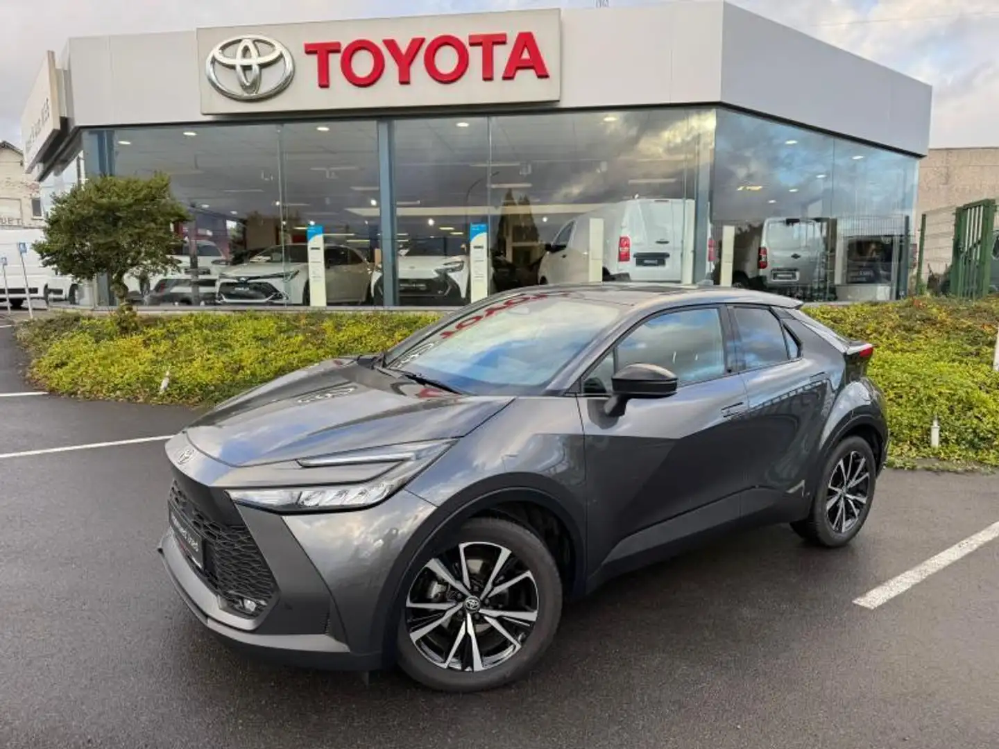 Toyota C-HR EX DEMO 1.8L Hybrid CVT Dynamic Plus Mono-T Gris - 1