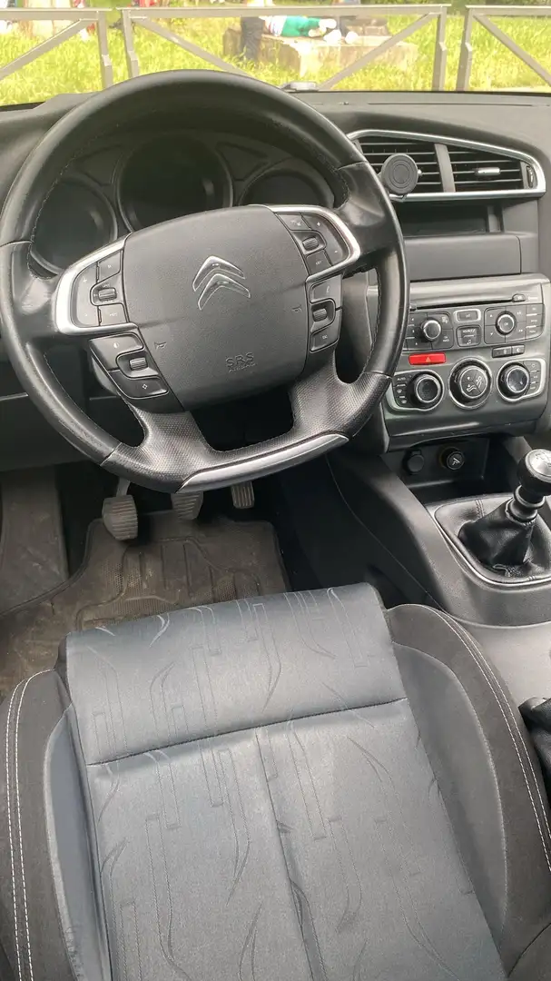 Citroen C4 HDi 110 Attraction - 1