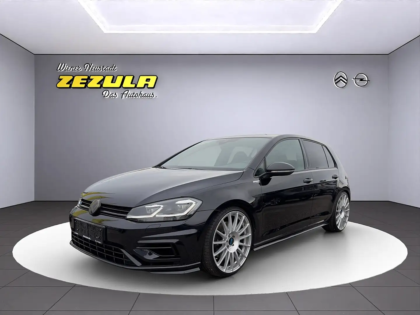 Volkswagen Golf R 4Motion 2,0 TSI DSG Schwarz - 1
