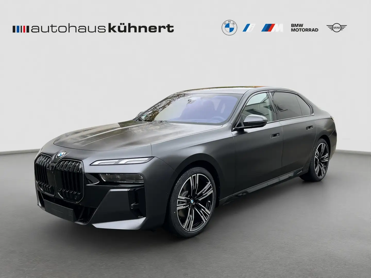 BMW 740 d xDrive UPE 156.350 EUR ///M-Sport Sky Lounge Gris - 2