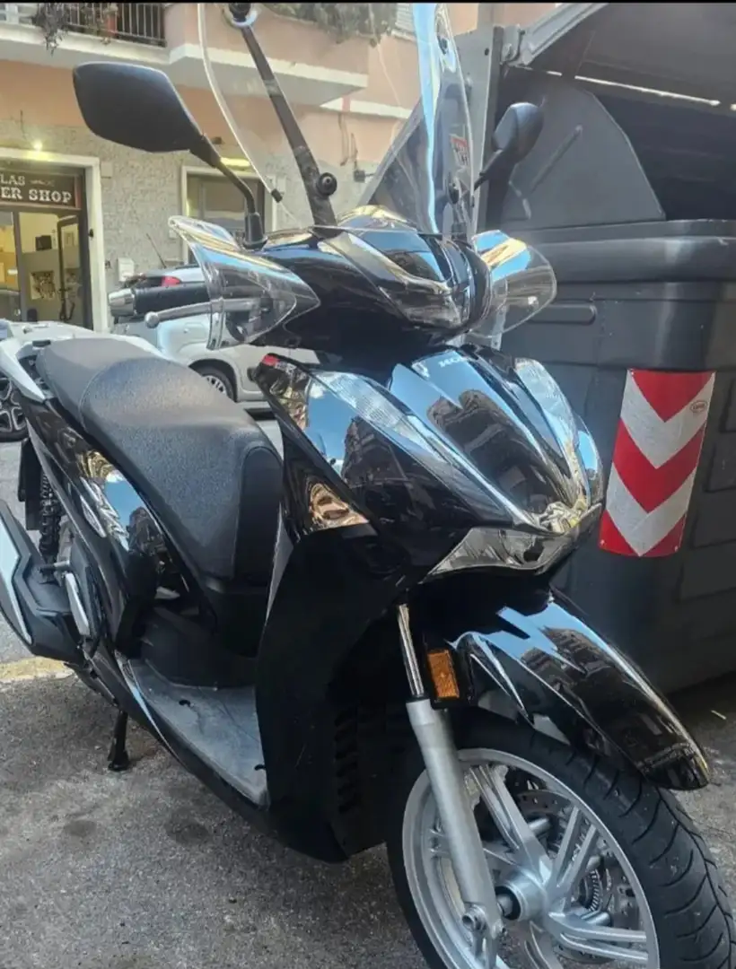 Honda SH 350i Nero - 1