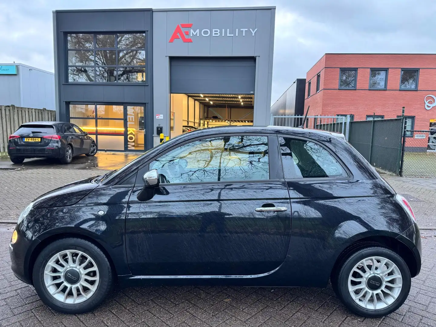 Fiat 500 1.0 TwinAir Pop 2015 Airco Navi Noir - 2