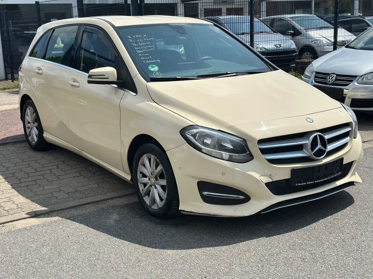 Mercedes-Benz B 180 d Style Automatik*Navi*PDC*Euro 6*Klima* Beige - 2