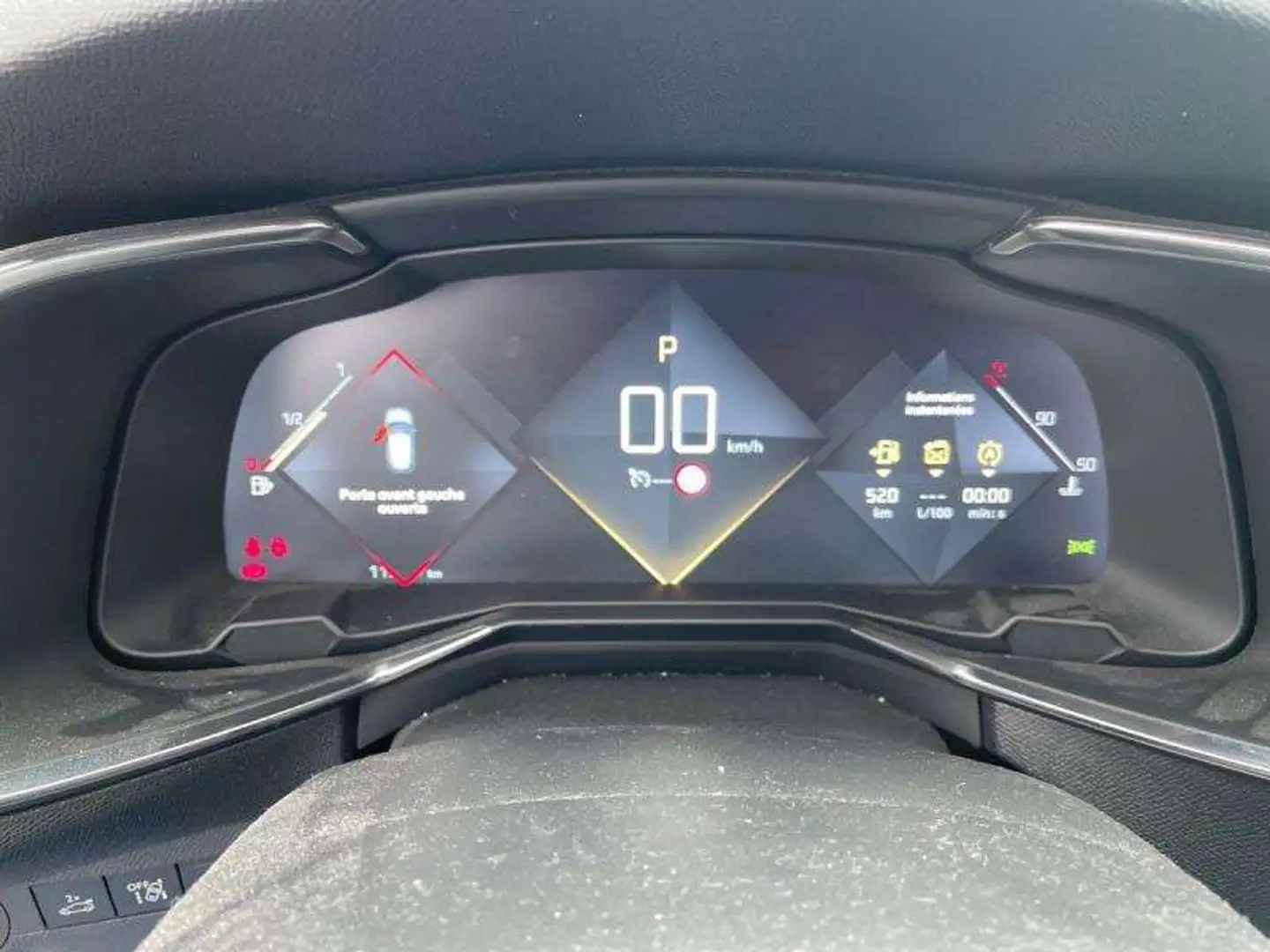 DS Automobiles DS 7 Crossback BlueHDi 130ch So Chic Automatique Blanc - 2