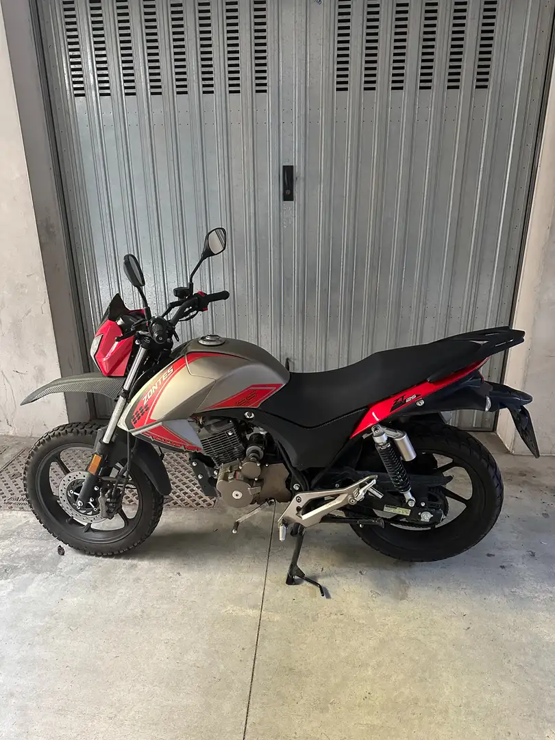 Zontes ZT125 Grigio - 1