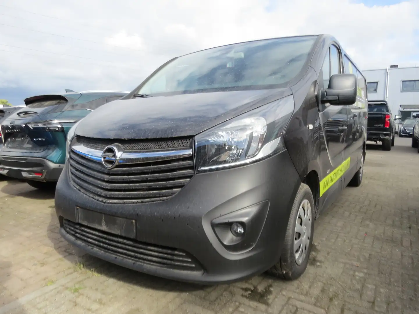 Opel Vivaro Vivaro 1.6 CDTI L2H1 S Zwart - 1