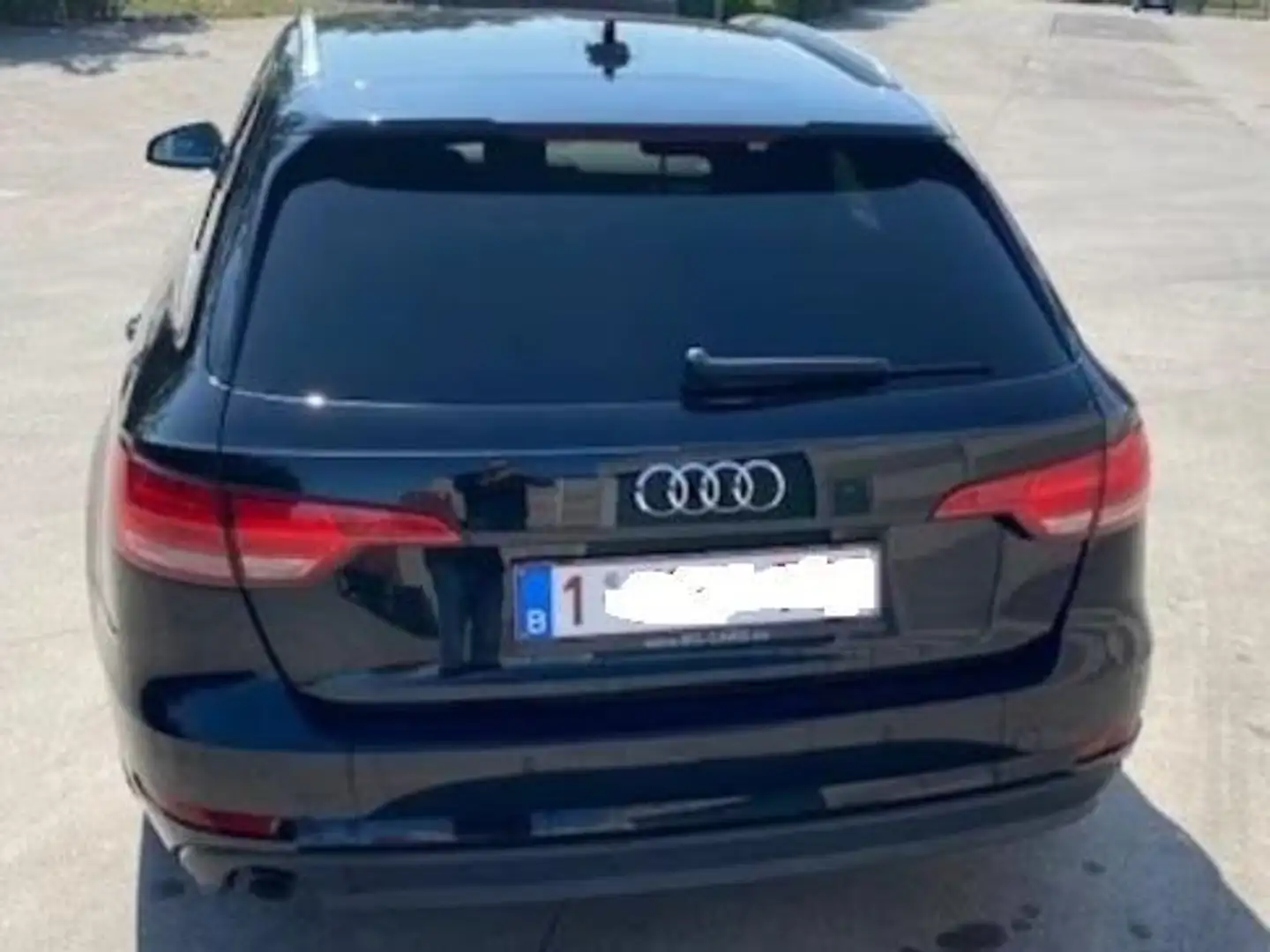 Audi A4 A4 Avant 2.0 TDI Zwart - 2