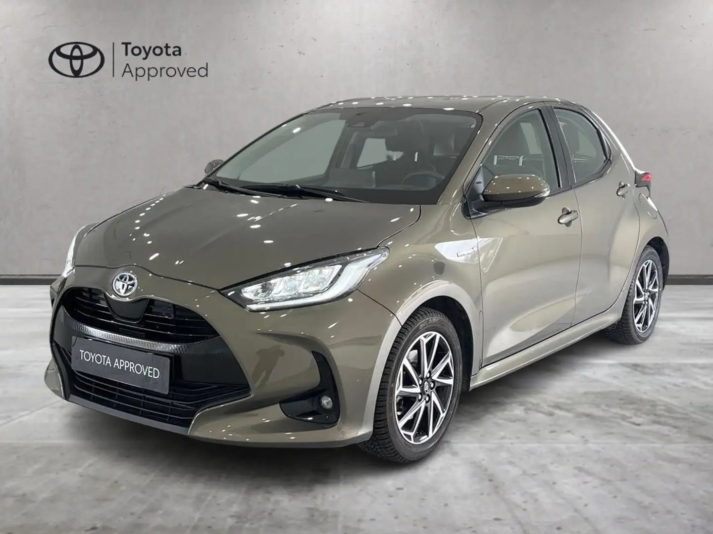 Toyota Yaris 1.5 Hybrid 5 porte Trend Bronzová - 1