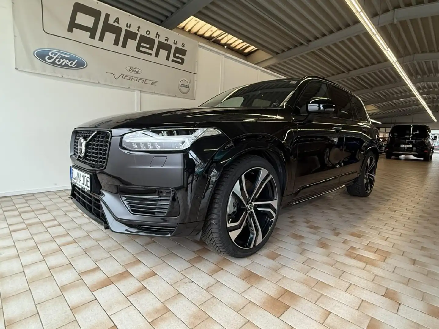Volvo XC90 Plus Dark P-HEV AWD Heico Umbau *FourC-Pano-22"* Schwarz - 1