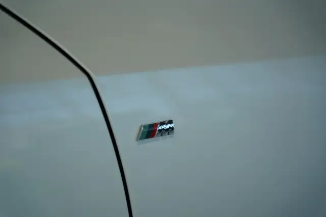 BMW 3 Series view 15