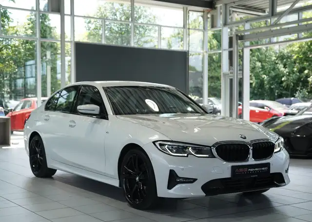 BMW 3 Series view 7