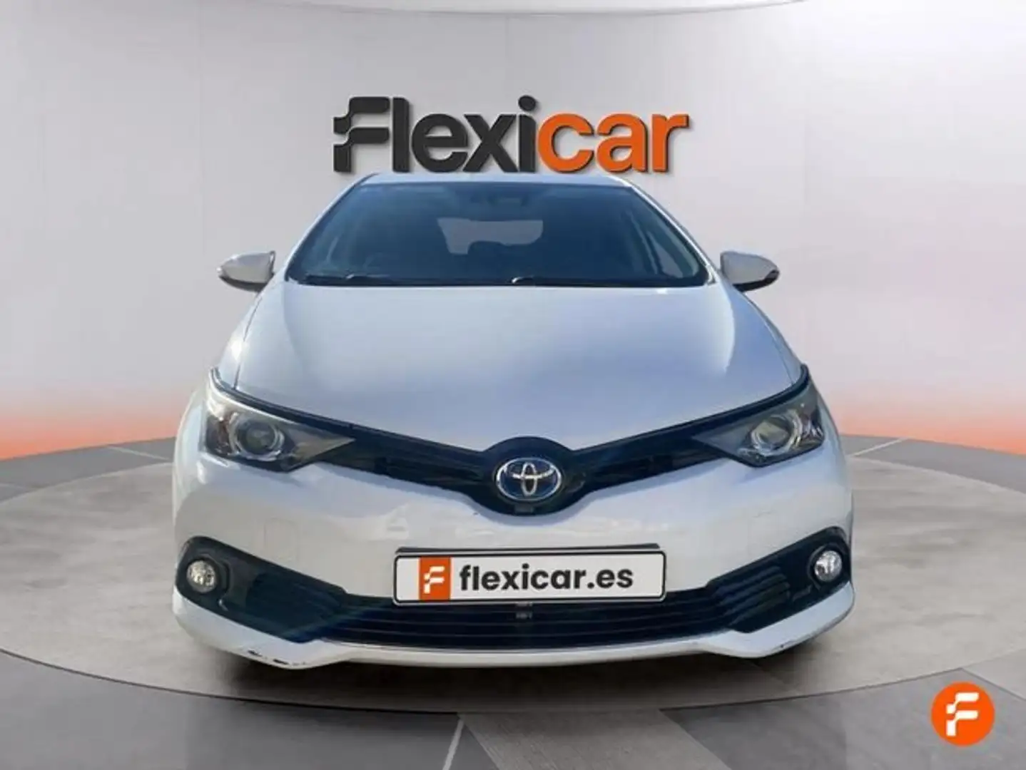 Toyota Auris hybrid 140H Active Business Plus Blanco - 2