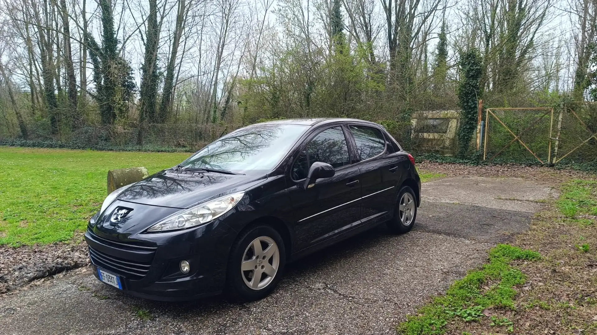 Peugeot 207 5p 1.4 hdi 8v Millesim 200 - 2