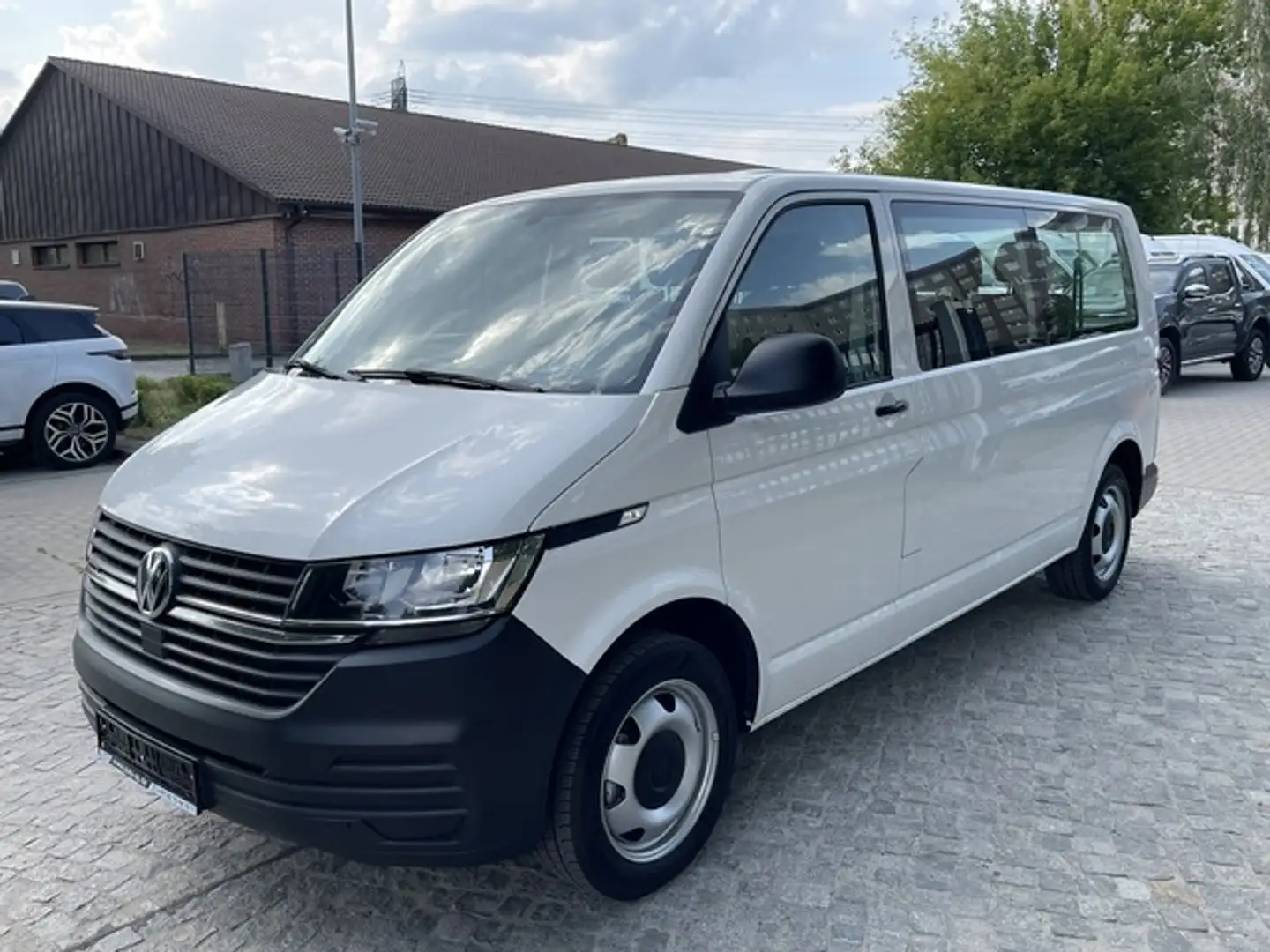 Volkswagen T6.1 Kombi 2.0 TDI 4MOTION Lang Klima*AHK*1Hand Weiß - 1