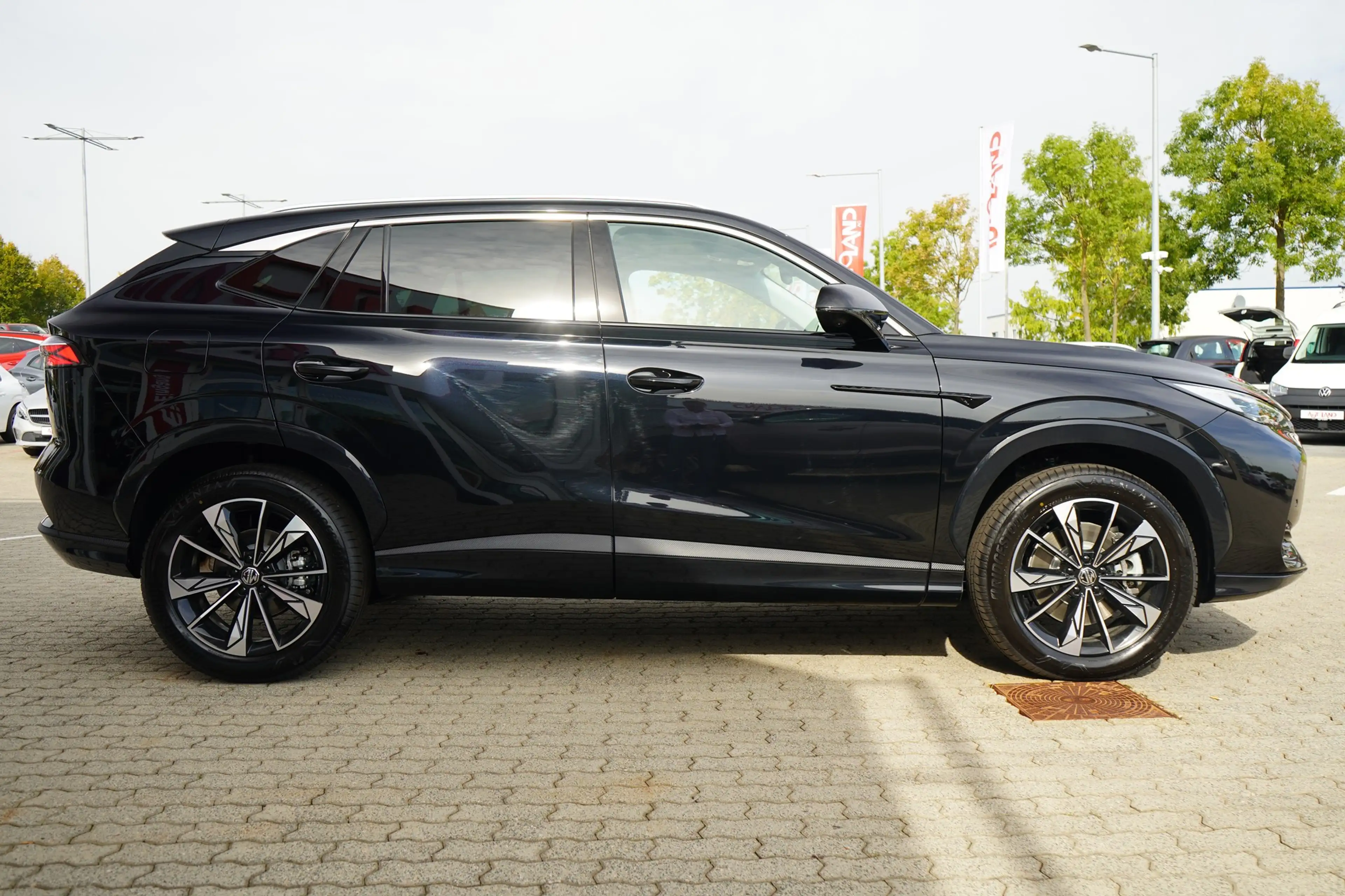 MG HS 1.5 T-GDI Hybrid+ Luxury Aut. LED ACC Navi — photo 3