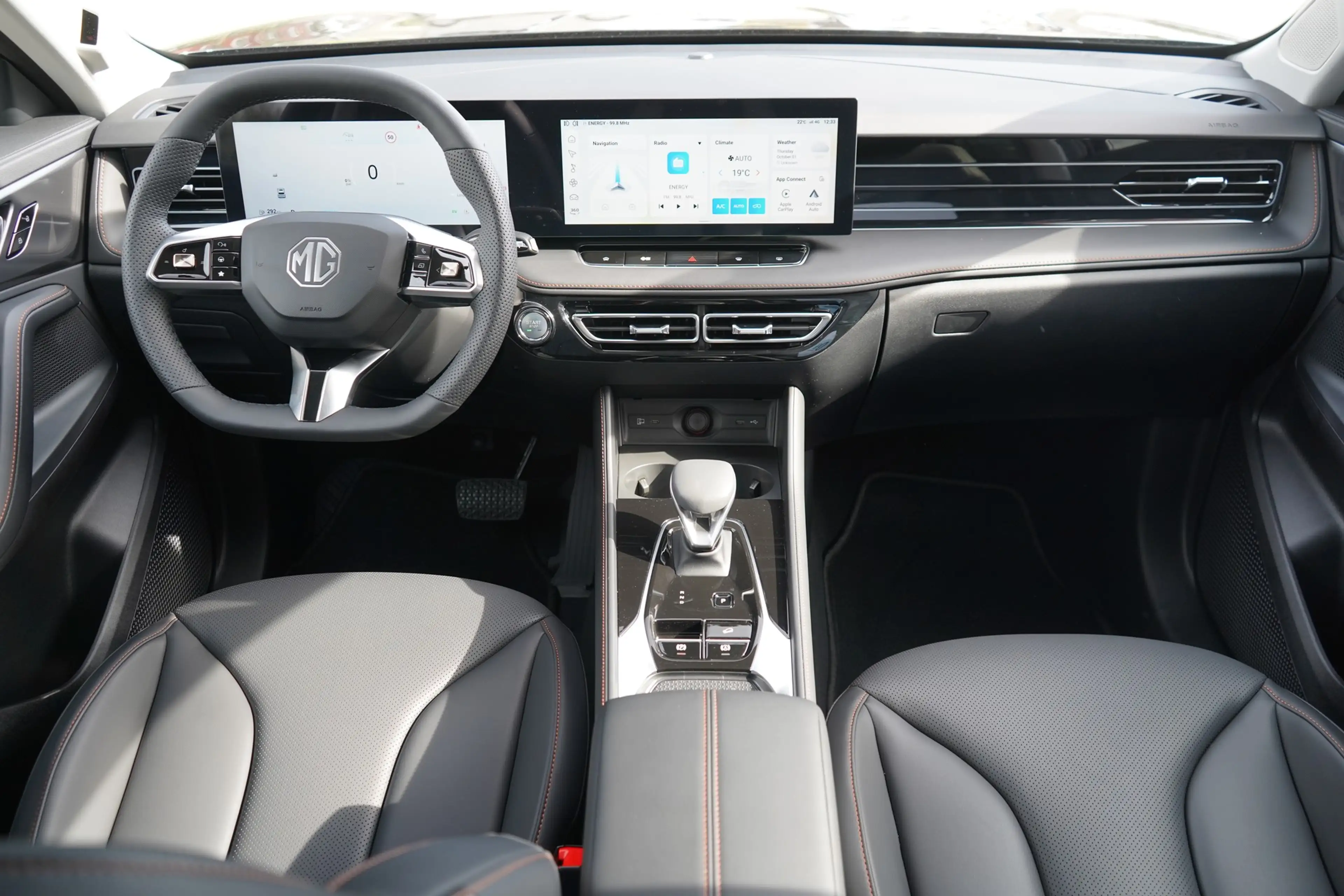 MG HS 1.5 T-GDI Hybrid+ Luxury Aut. LED ACC Navi — photo 6