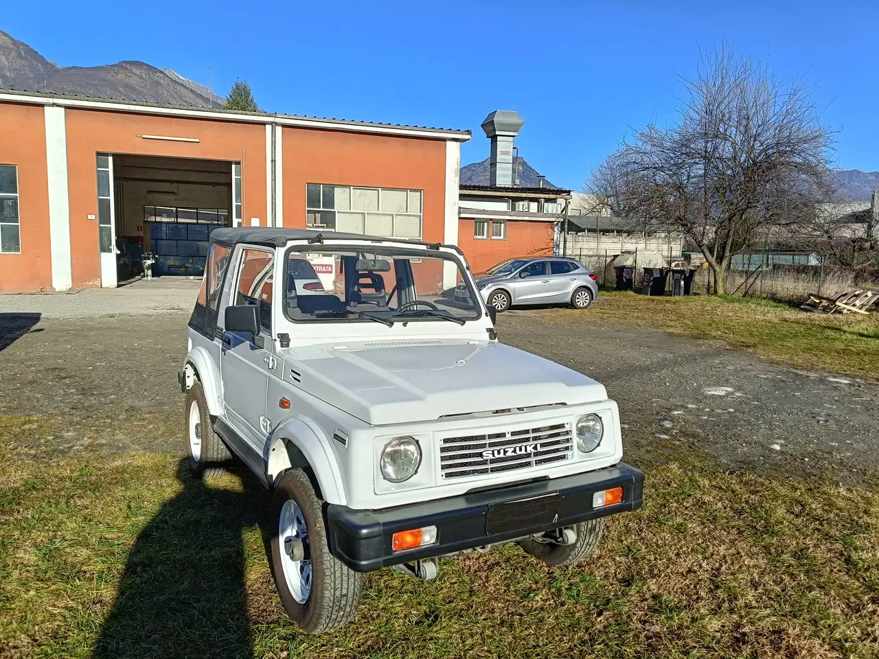 Suzuki SJ 413 SJ Cabrio P.L. 1.3 413 W De Luxe, foto 1