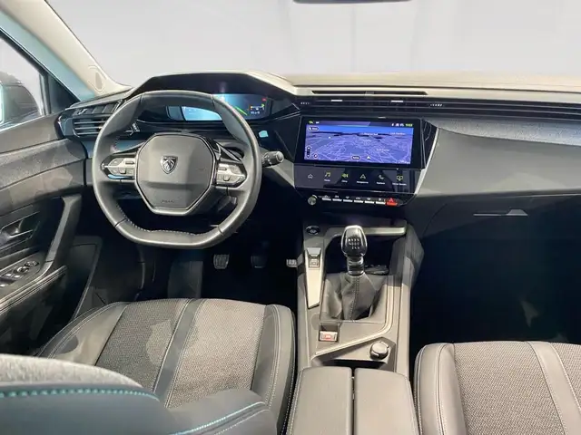 Peugeot 308 view 6