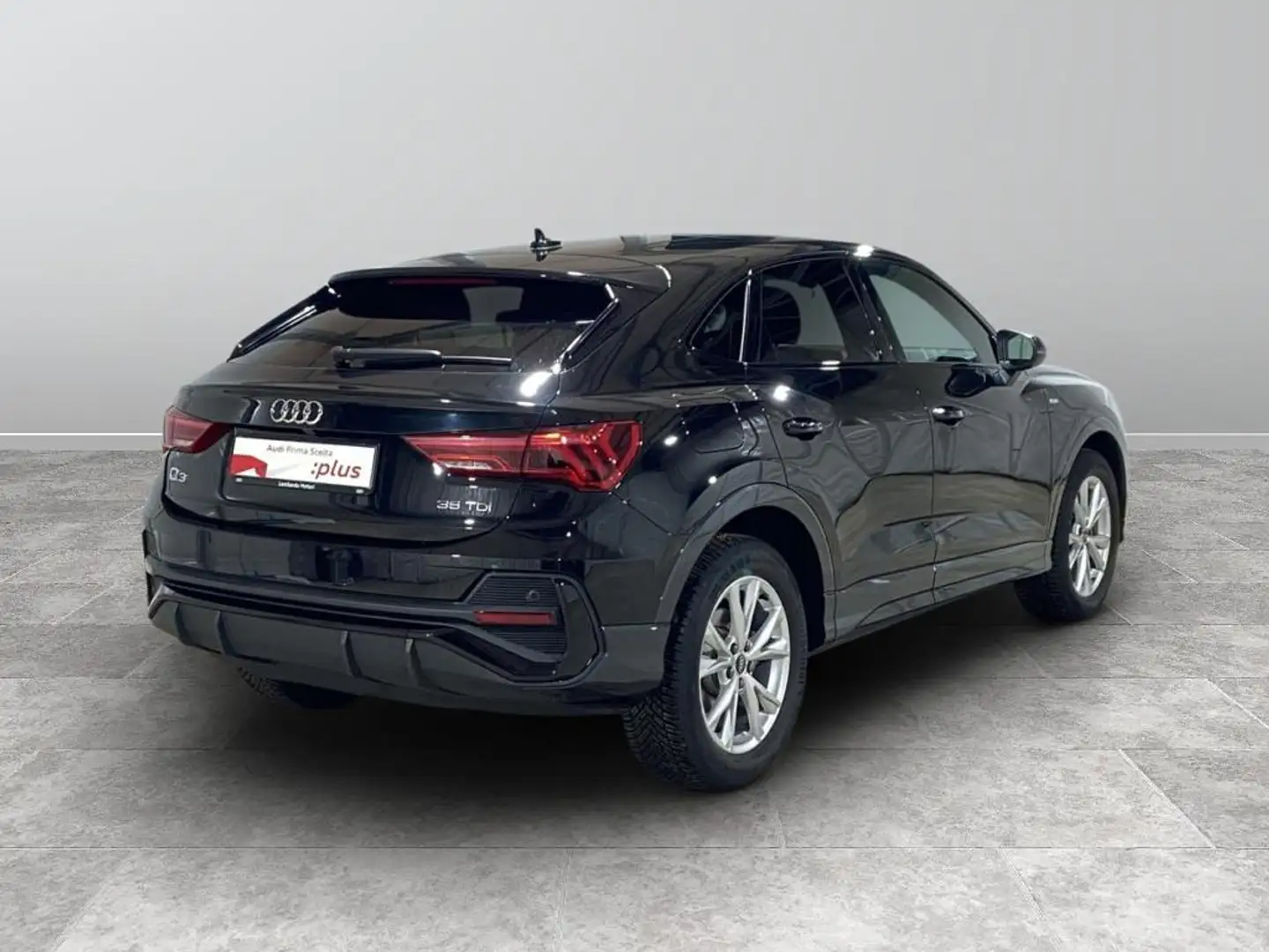 Audi Q3 Sportback 35 2.0 tdi S Line Edition s-tronic Nero - 2