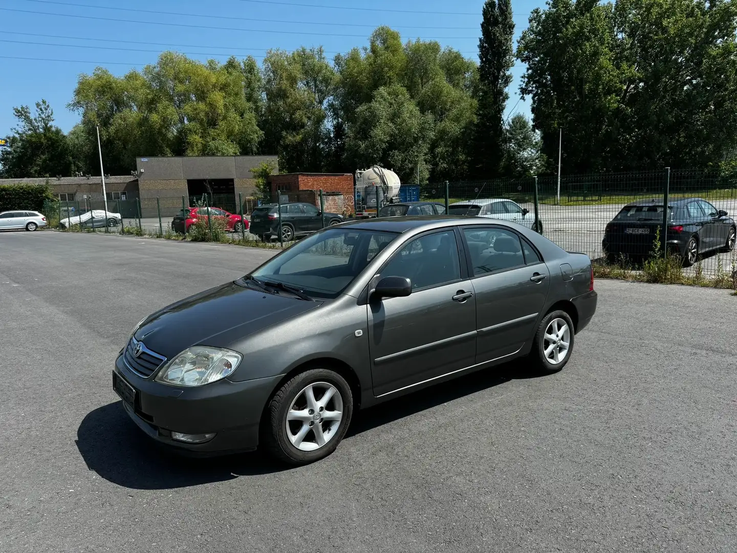 Toyota Corolla 1.4D4D boîte automatique airco jante alu Bronze - 1