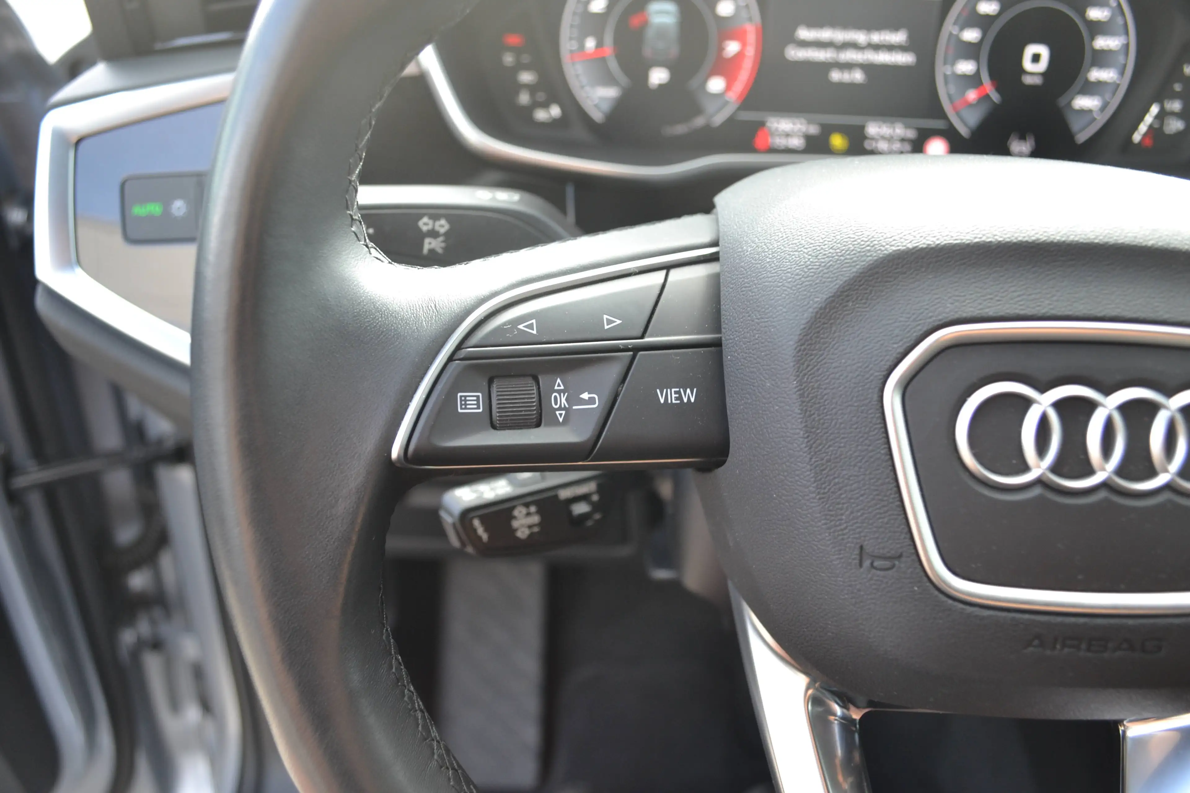Audi Q3 S-LINE/LED/ALCANTARA — photo 12