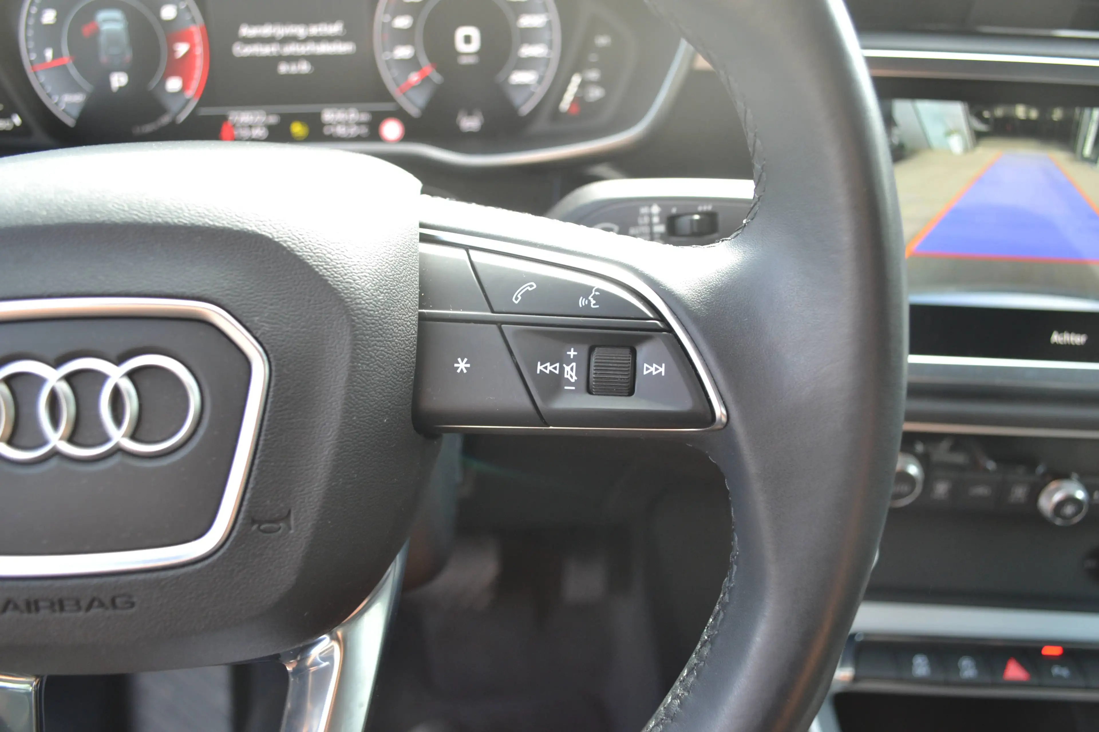 Audi Q3 S-LINE/LED/ALCANTARA — photo 13