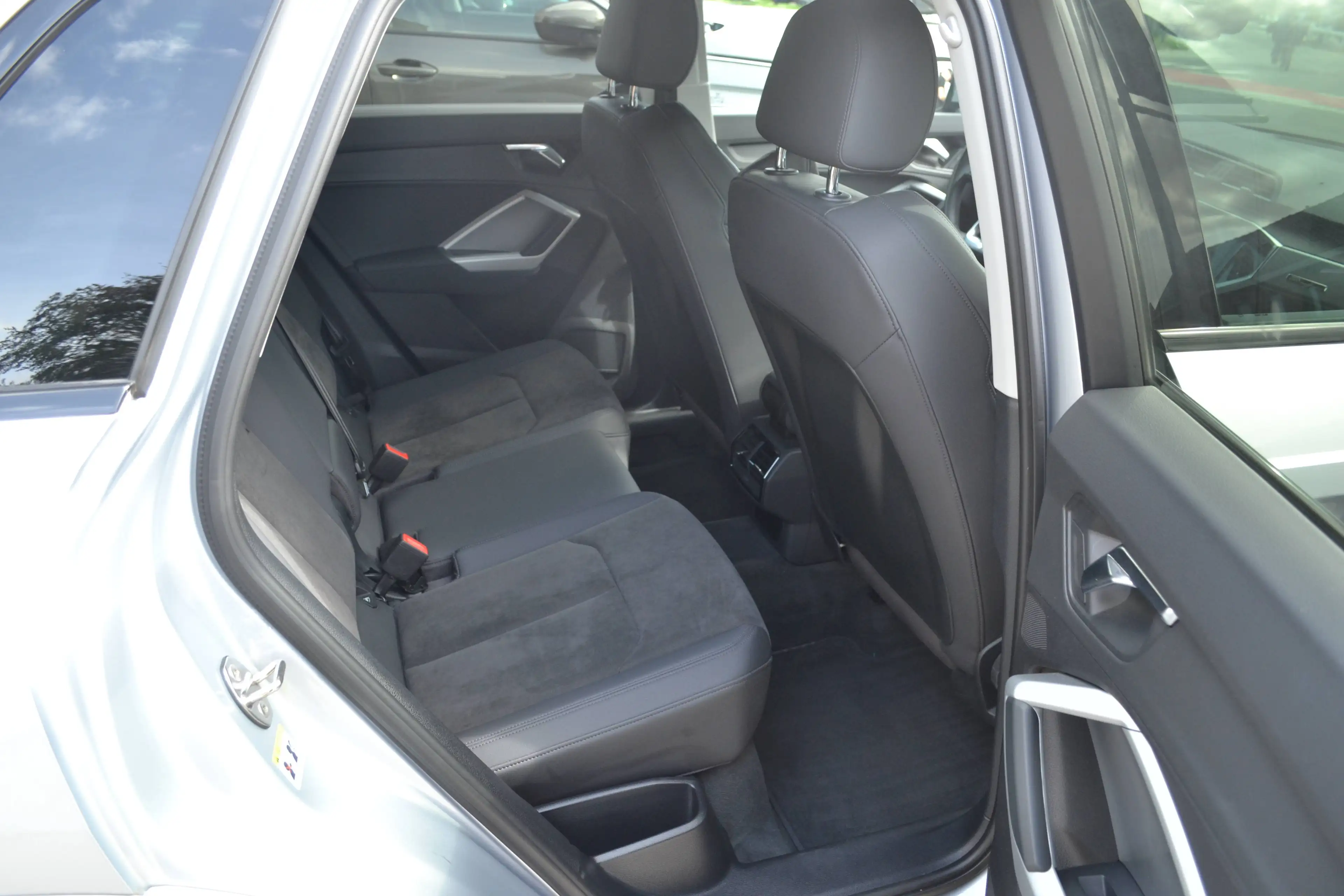 Audi Q3 S-LINE/LED/ALCANTARA — photo 27