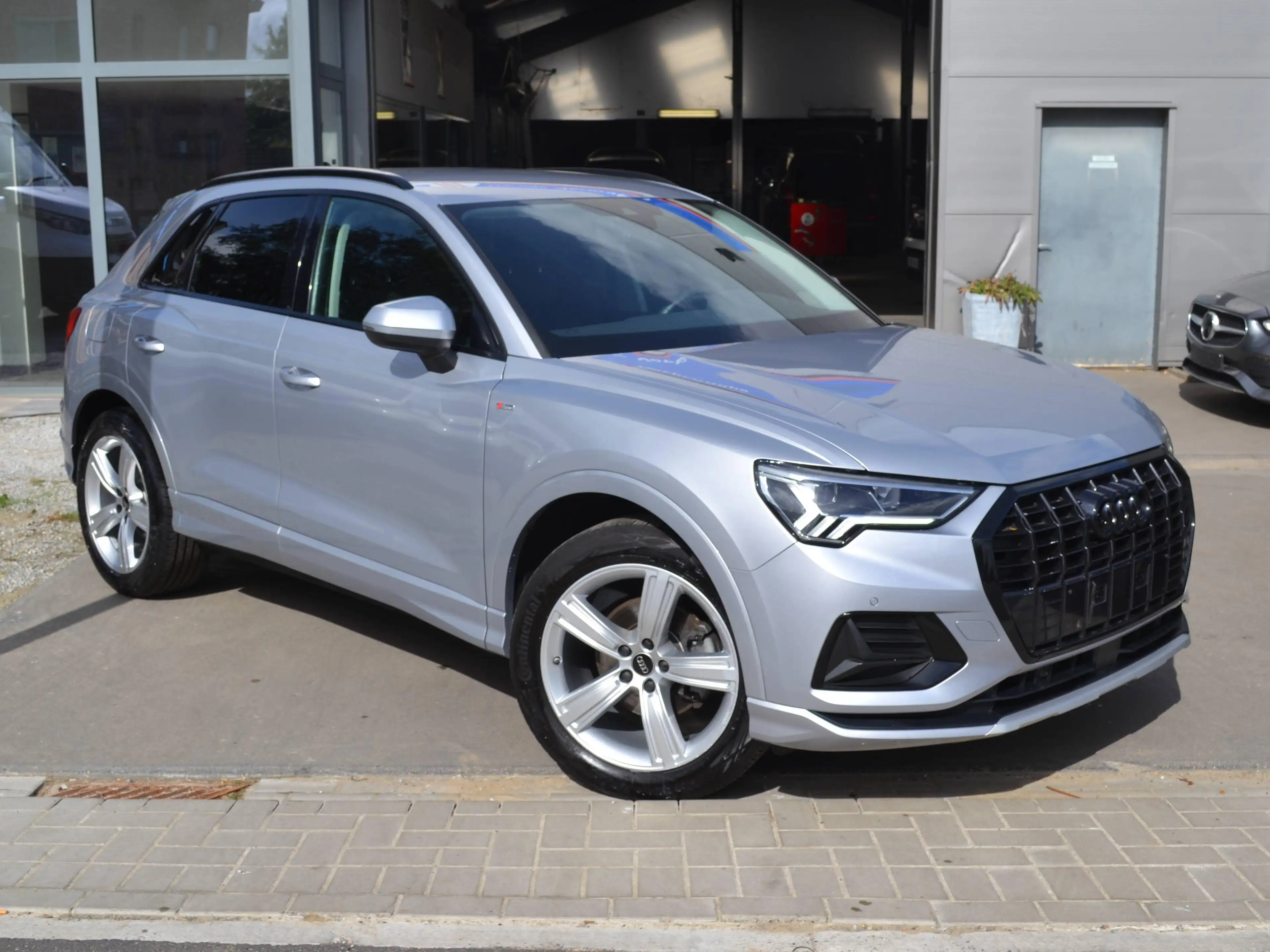 Audi Q3 S-LINE/LED/ALCANTARA
