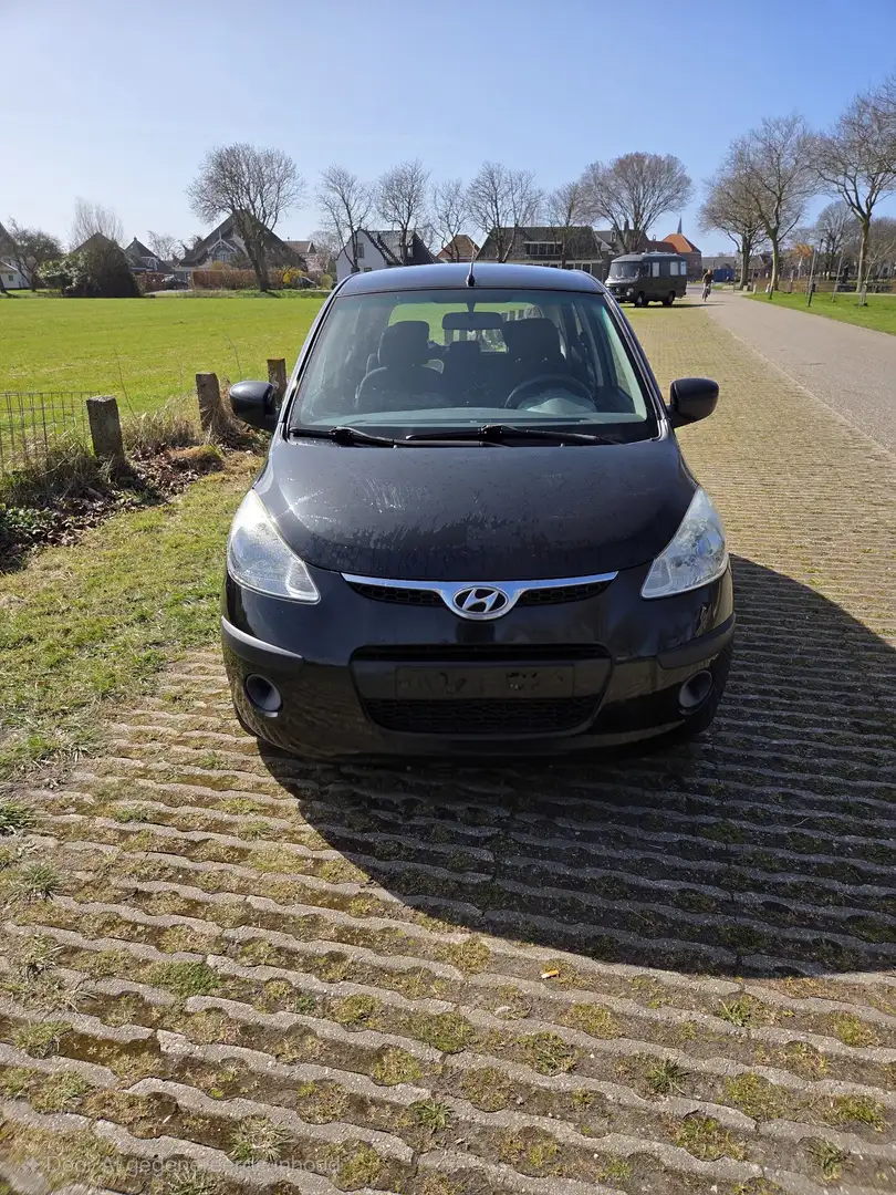 Hyundai i10 1.25i Dynamic [[Geen AIRCO]] Zwart - 1
