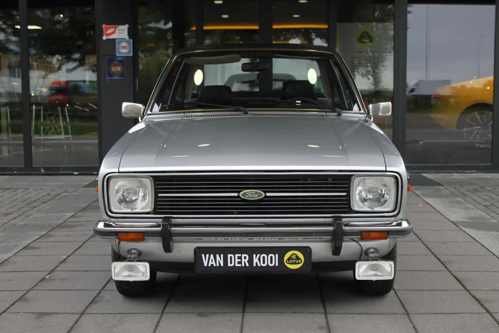 Ford Escort 1.6 Ghia Gri - 2