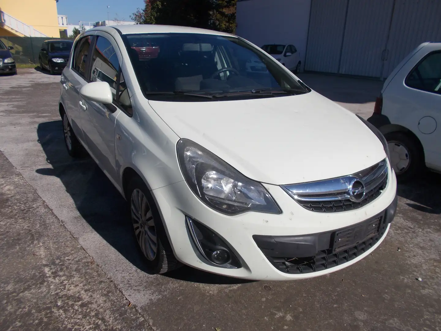 Opel Corsa 1.2 Edition  Gpl-tech 85cv 5 PORTE Bianco - 2