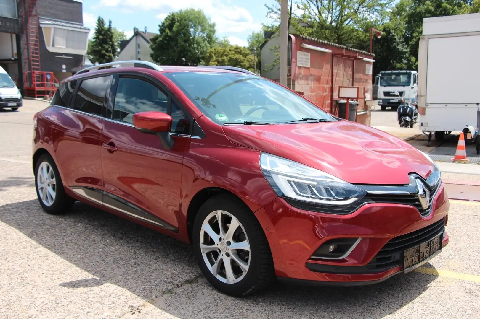 Renault Clio Grandtour ENERGY Intens dCi 110 /93809 Rood - 1