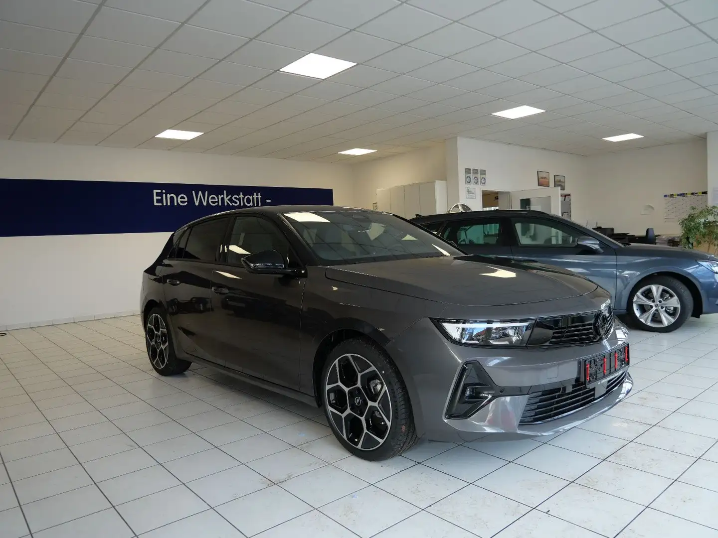 Opel Astra GS Line Automatik/Tech Paket/LED/AHK Grau - 1