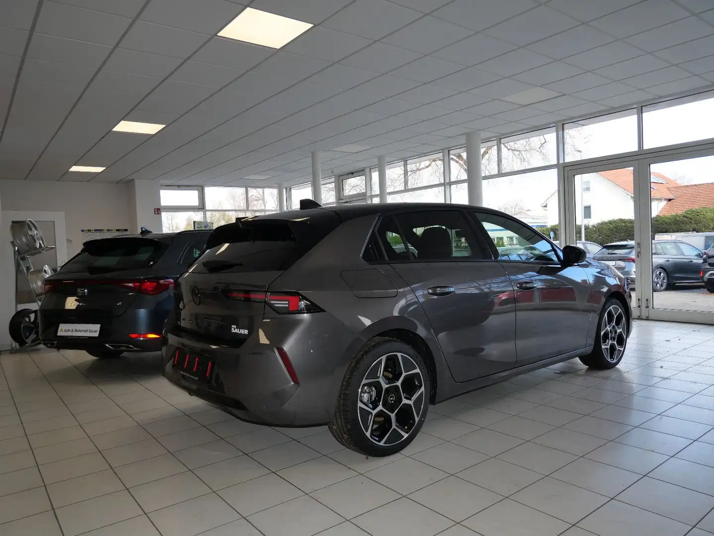 Opel Astra GS Line Automatik/Tech Paket/LED/AHK Grau - 2