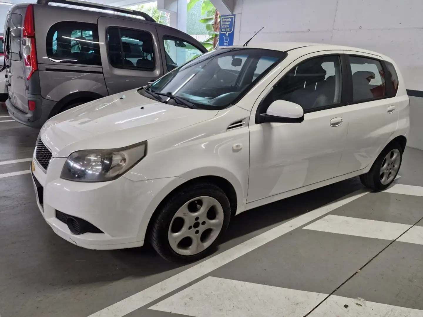 Chevrolet Aveo 1.2 16v LT Alb - 1