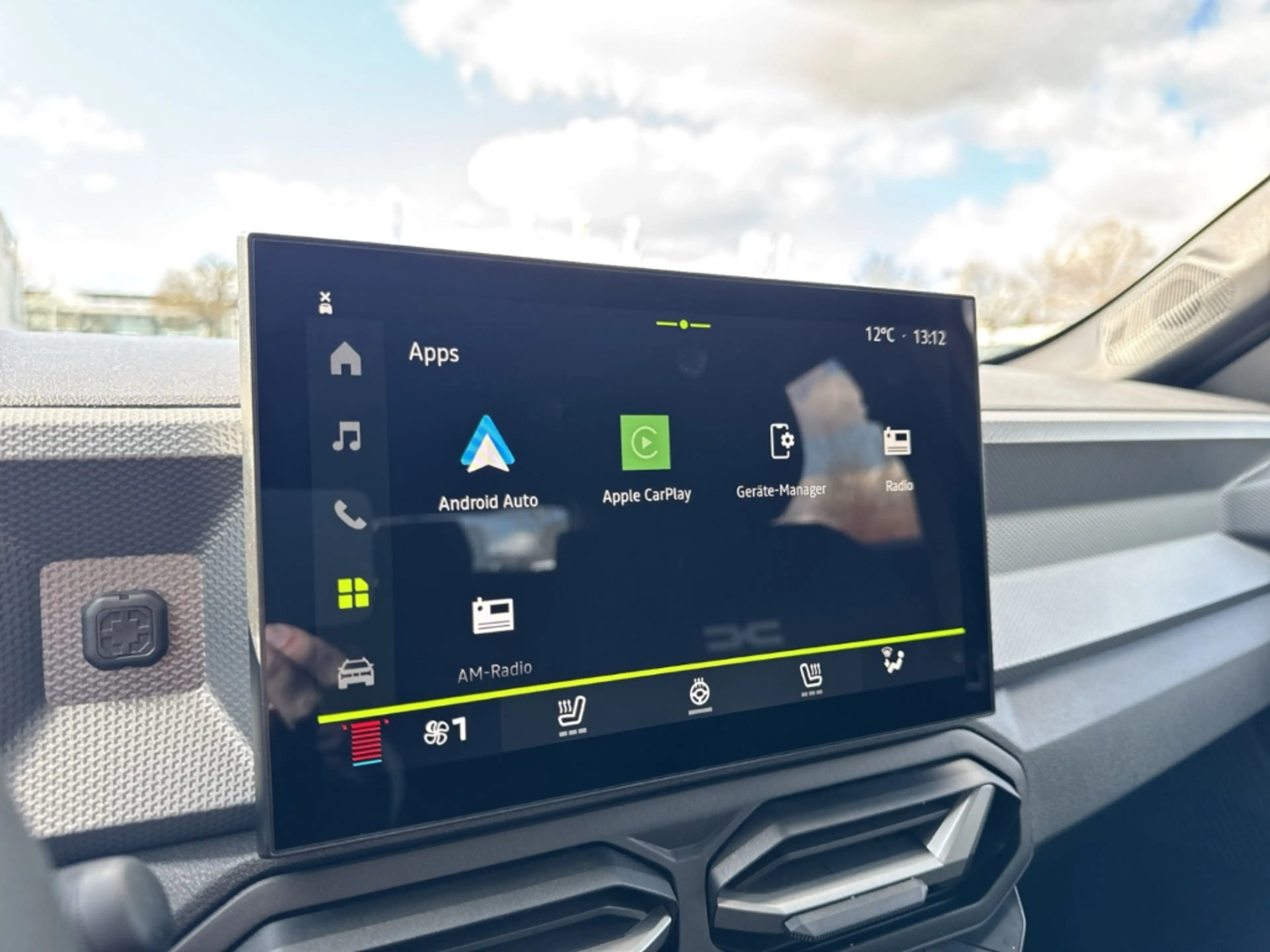 Dacia Duster EXPRESSION ECO-G 120 AUTO Expression SHZ+PDC+KAMER — photo 29