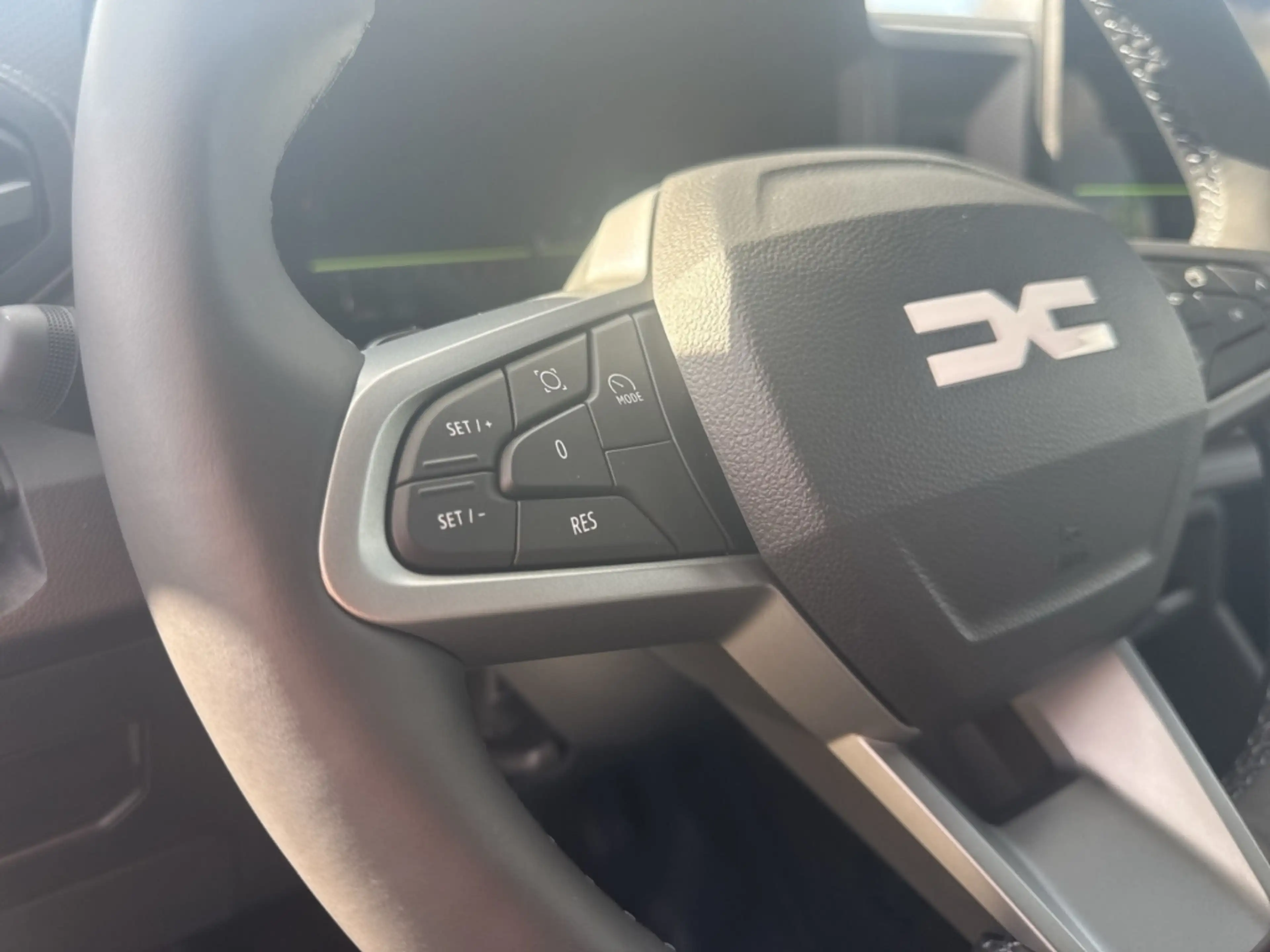 Dacia Duster EXPRESSION ECO-G 120 AUTO Expression SHZ+PDC+KAMER — photo 22