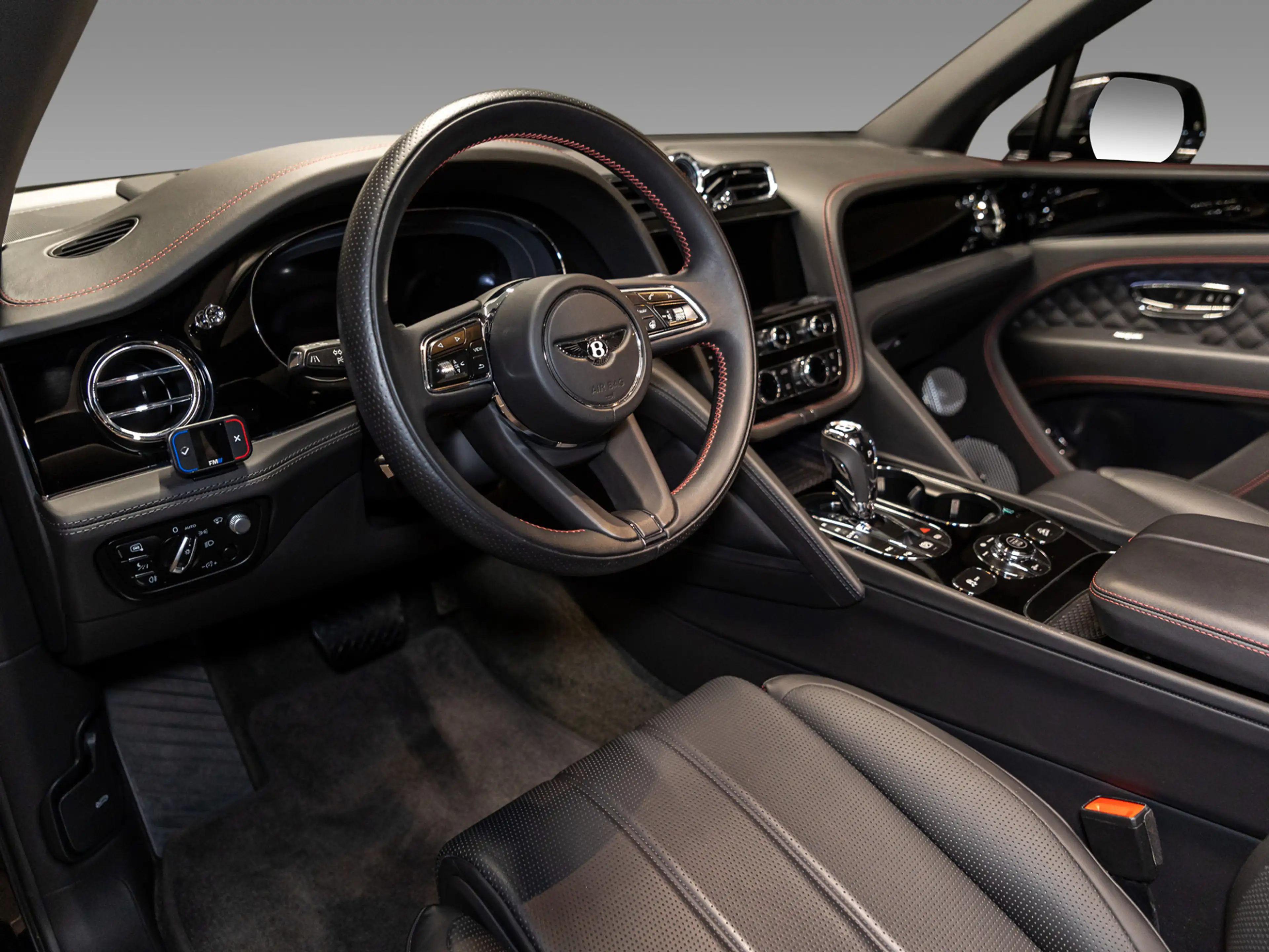 Bentley Bentayga S |Touring Spec|Carbon Styling|NAIM — photo 10