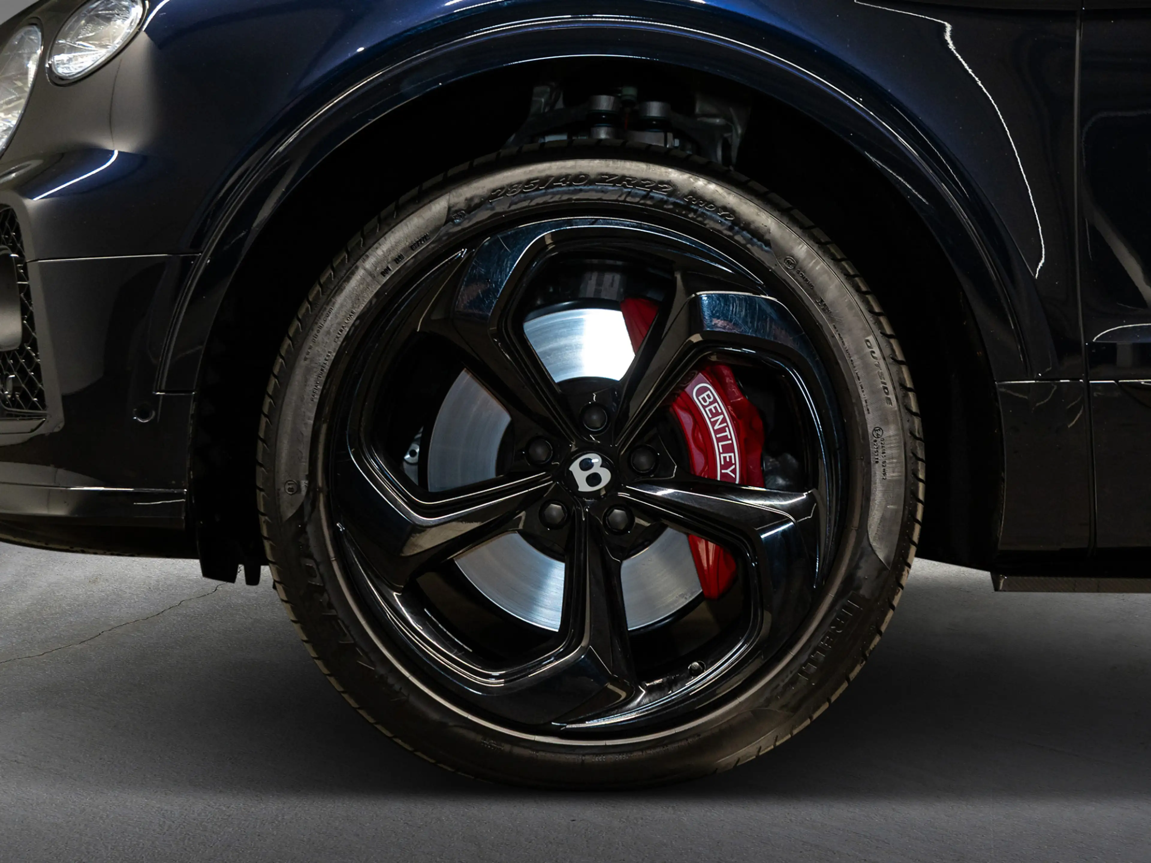 Bentley Bentayga S |Touring Spec|Carbon Styling|NAIM — photo 8