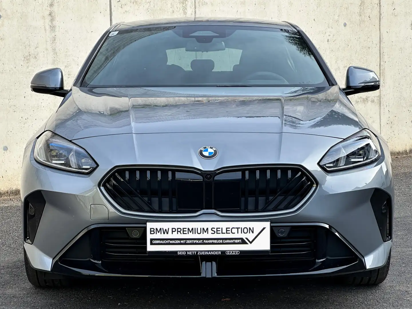 BMW 120 d M-Sportpaket Grau - 2