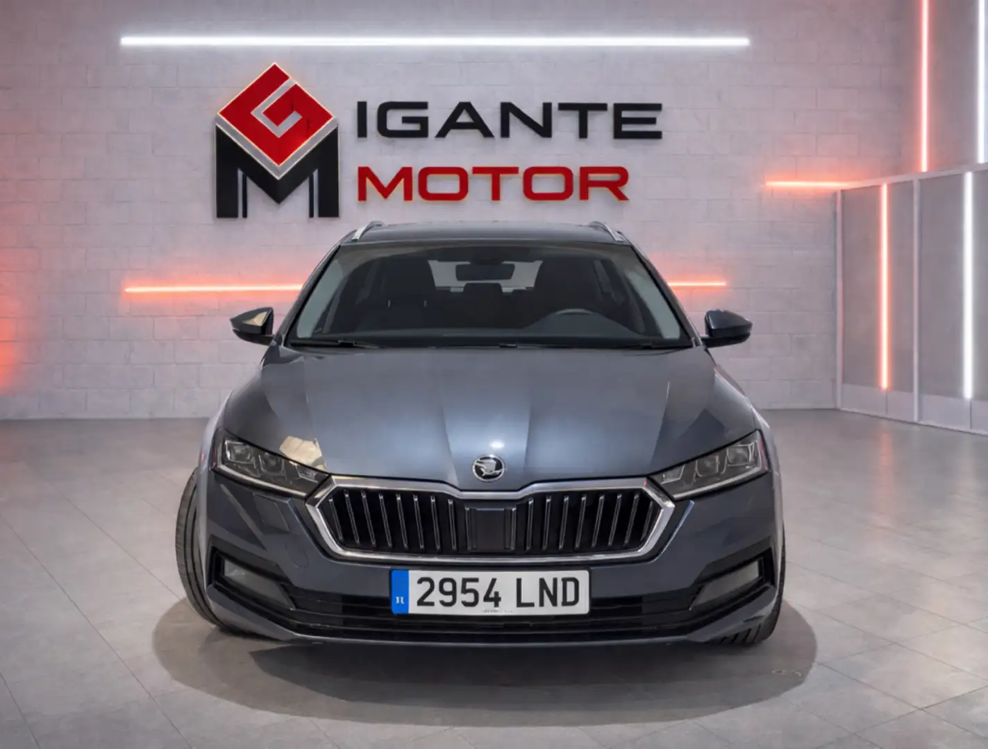Skoda Octavia Combi 1.5 TSI Style 110kW Gris - 2